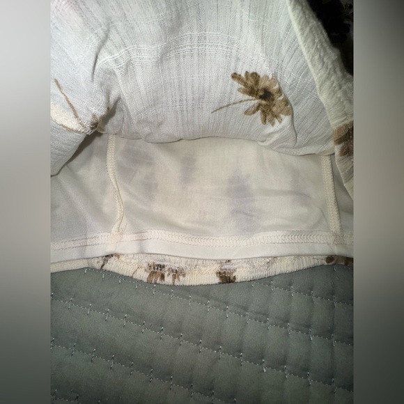 Altar'd State Cream Puff Sleeve Crop Blouse. Size Small. NWT - Picture 12 of 14